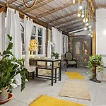 Vintage Bath Artist Sanctuary Calea Victoriei *