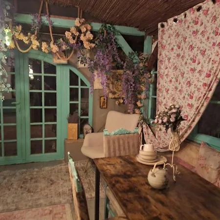 Vintage Bath Artist Sanctuary Calea Victoriei *