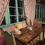 Vintage Bath Artist Sanctuary Calea Victoriei *
