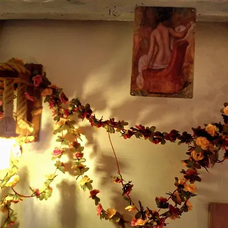 Vintage Bath Artist Sanctuary Calea Victoriei Apartment *