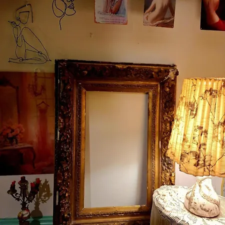 Vintage Bath Artist Sanctuary Calea Victoriei