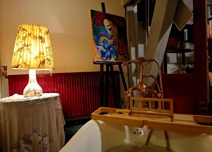 Apartment Vintage Bath Artist Sanctuary Calea Victoriei Bucharest