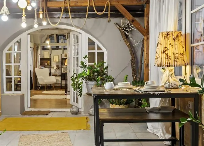 Vintage Bath Artist Sanctuary Calea Victoriei Apartment *