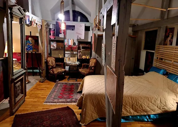 Apartment Vintage Bath Artist Sanctuary Calea Victoriei Bucharest