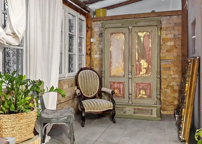 Apartment Vintage Bath Artist Sanctuary Calea Victoriei Bucharest