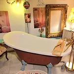 Vintage Bath Artist Sanctuary Calea Victoriei شقة *